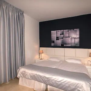 https://villas-de-tauro.in-canary-islands.com